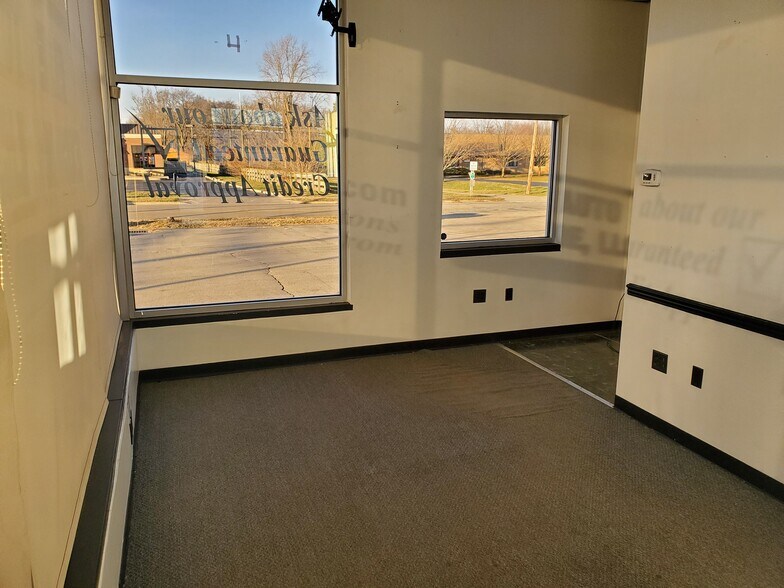 More Photos Of 1307 N Detroit St, Xenia Auto Repair For Sale