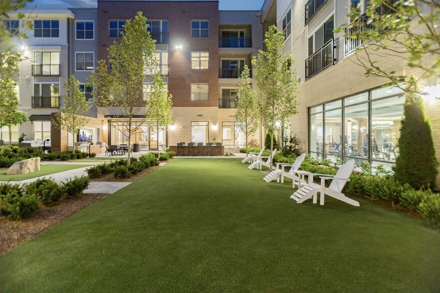 More Photos Of 1325 Washington St, Weymouth Apartments For Lease