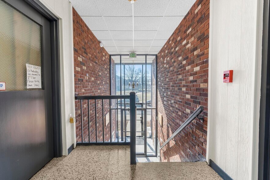 More Photos Of 385 Main St, West Haven Medical For Sale