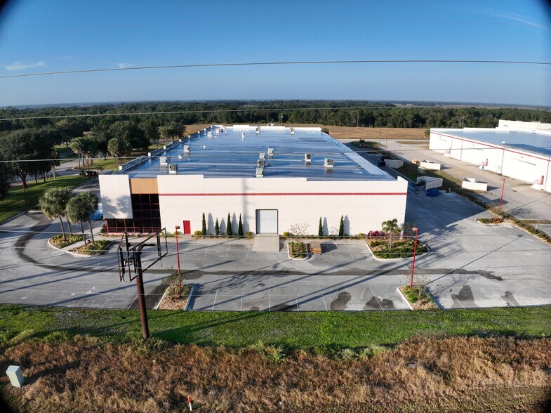 More Photos Of 1901 Longleaf Blvd, Lake Wales Warehouse For Sale