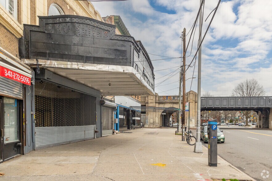 More Photos Of 117-09 Hillside Ave, Richmond Hill Theater Concert Hall For Lease