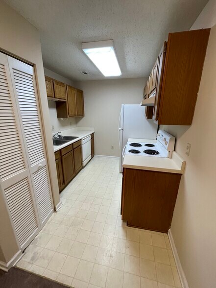 More Photos Of 224 Garfield St, McMinnville Apartments For Sale