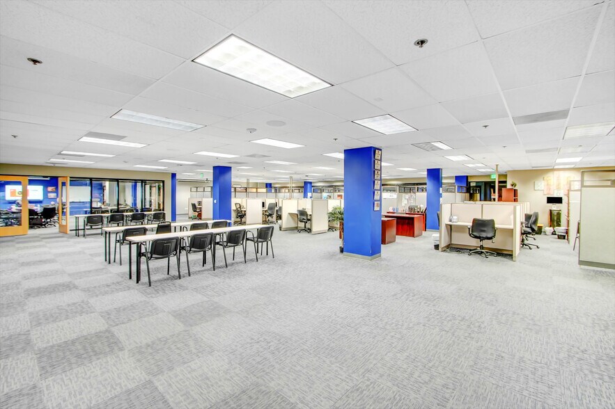 More Photos Of 9301 Corbin Ave, Northridge Office For Lease