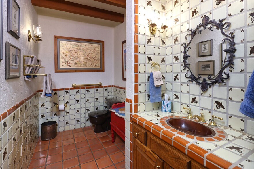 More Photos Of 13105 E Placita Las Avenas, Tucson Horse Stables For Sale