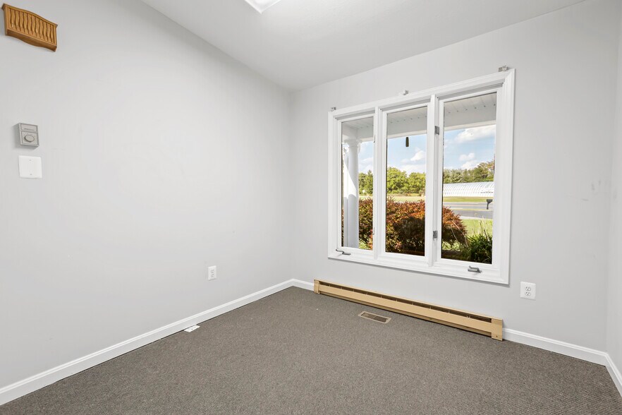 More Photos Of 5755 Courthouse Rd, Spotsylvania Office Residential For Lease