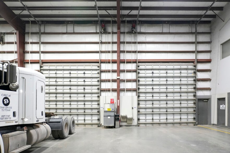 More Photos Of 3174 County Road 48, Robstown Warehouse For Sale