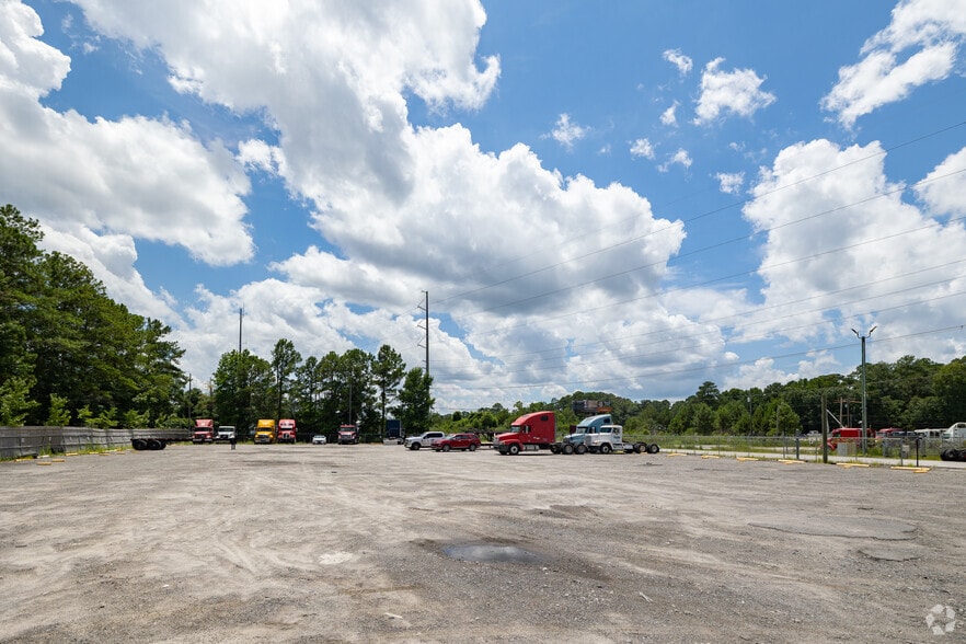 More Photos Of 5545 Ogeechee Rd, Savannah Land For Lease