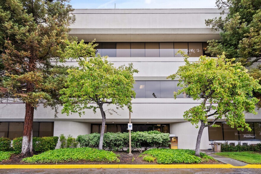 More Photos Of 3235 Kifer Rd, Santa Clara Office For Lease