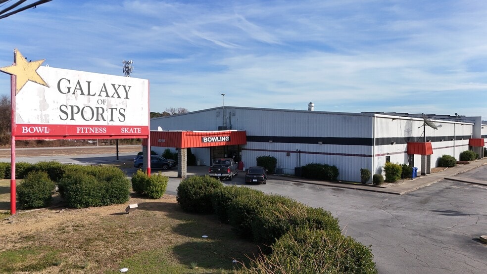 Primary Photo Of 4010 Vernon Ave, Kinston Bowling Alley For Sale