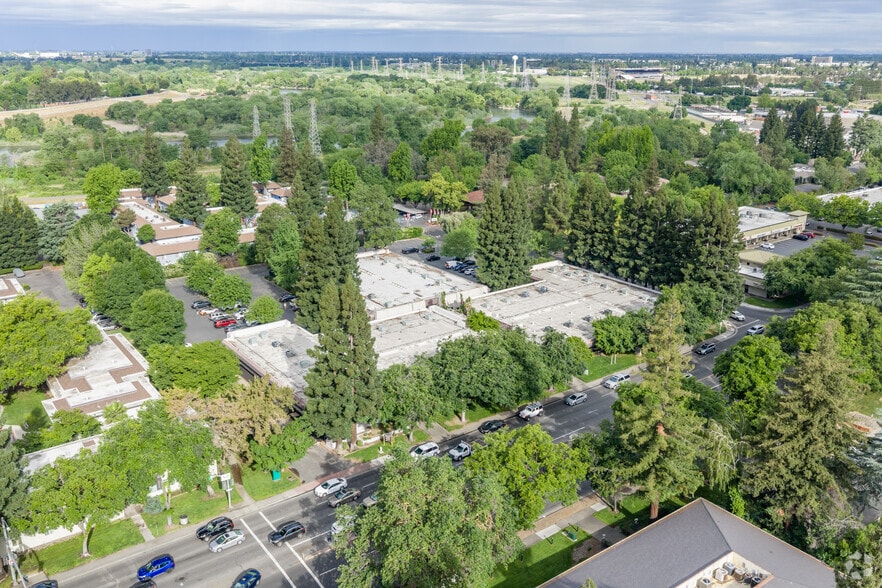 More Photos Of 701 Howe Ave, Sacramento Medical For Sale