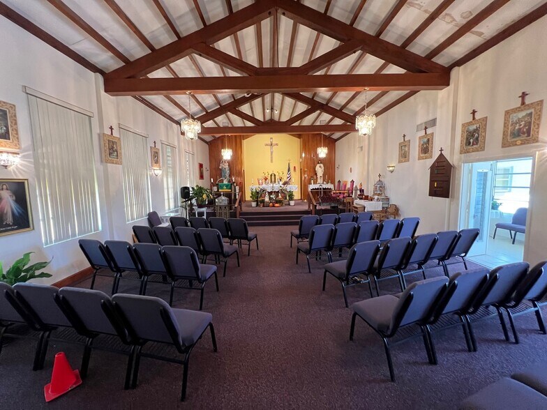 More Photos Of 911 Sunrise Blvd, Fort Pierce Religious Facility For Sale