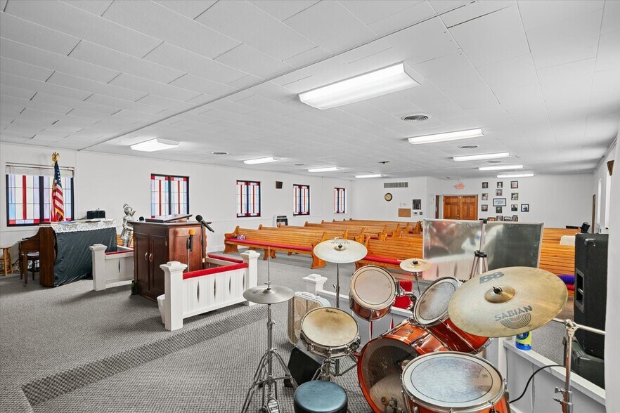 More Photos Of 123 Bethel Church Rd NE, Dalton Religious Facility For Sale