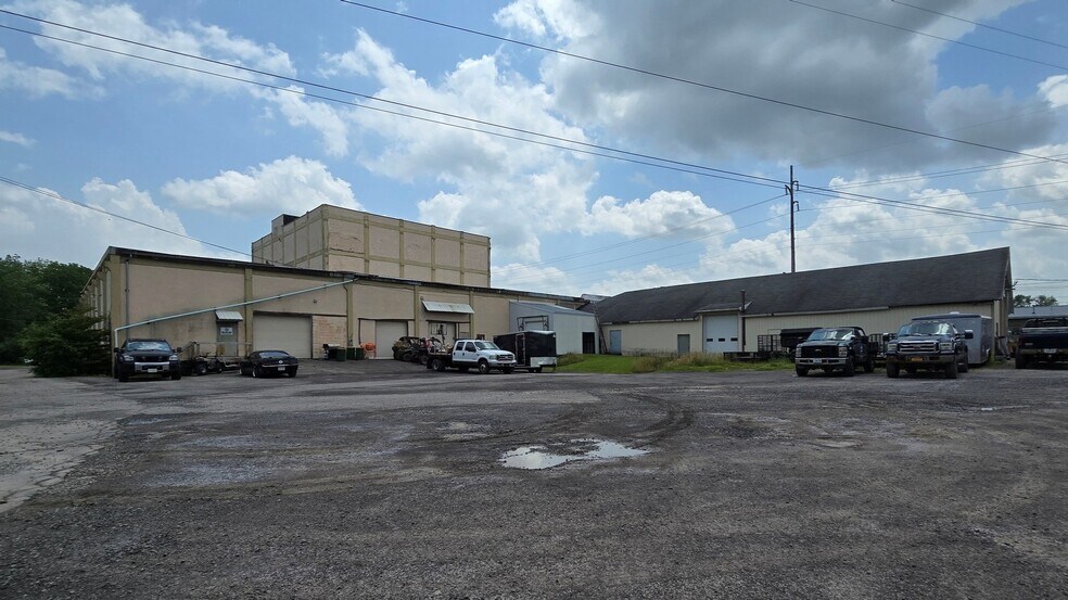 More Photos Of 6375 Furnace Rd, Ontario Warehouse For Sale
