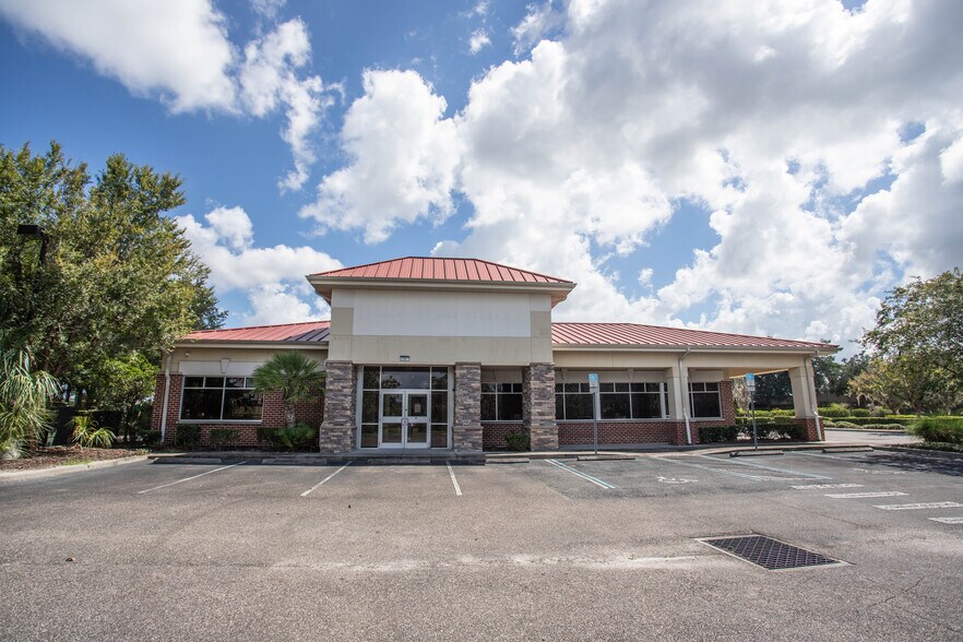 More Photos Of 1381 Rinehart Rd, Sanford General Retail For Sale