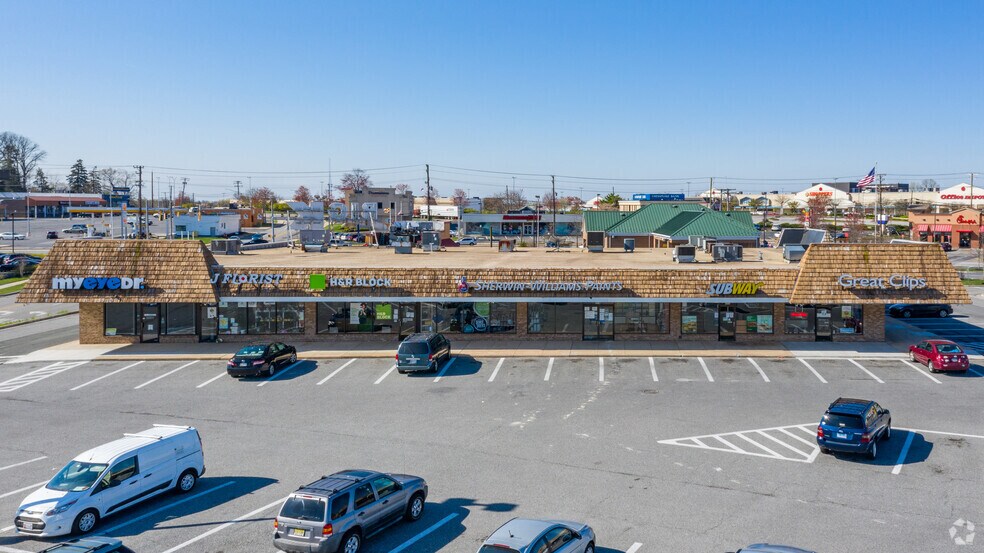 More Photos Of 8818-8842 Waltham Woods Rd, Baltimore Freestanding For Lease