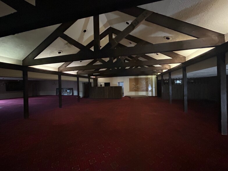 More Photos Of 602 Ridge Rd, Webster Restaurant For Sale