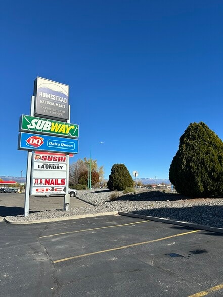 More Photos Of 220-240 N Palmer St, Delta Unknown For Lease