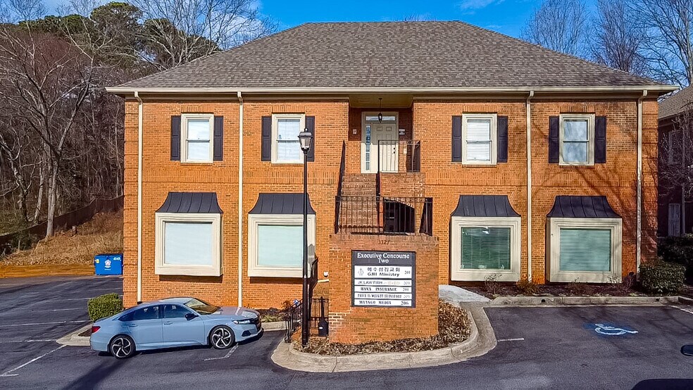 Primary Photo Of 3327 Duluth Hwy, Duluth Office For Lease