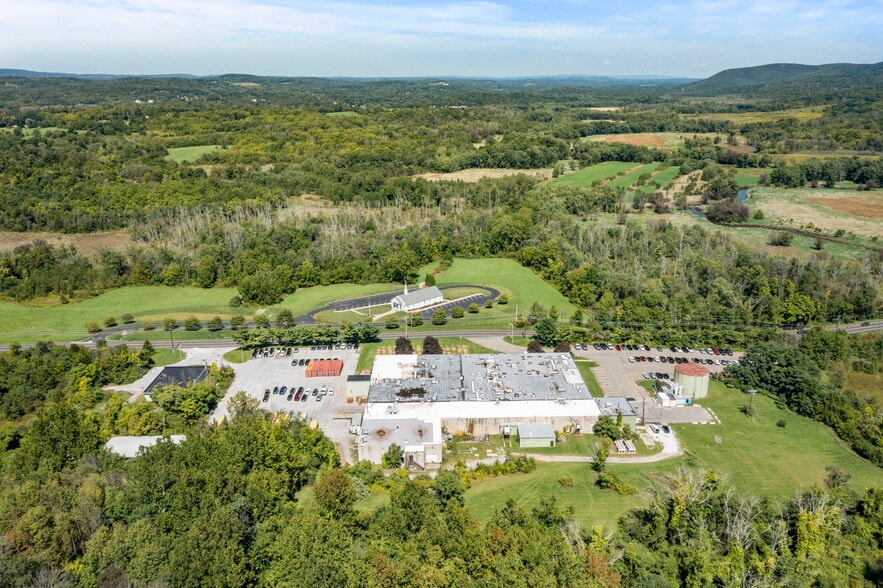 More Photos Of 1434-1440 County Rd, Wantage Warehouse For Sale