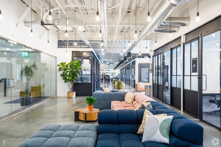 More Photos Of 2701 N Thanksgiving Way, Lehi Coworking Space