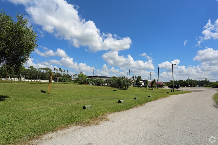 106 N US Hwy 41, Ruskin, FL 33570 Land For Sale
