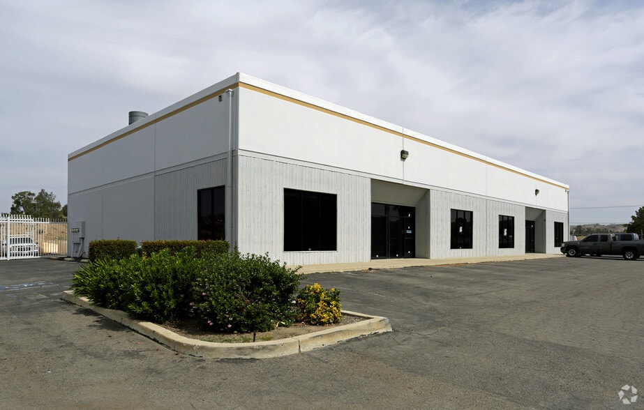 Primary Photo Of 29885 2nd St, Lake Elsinore Unknown For Lease