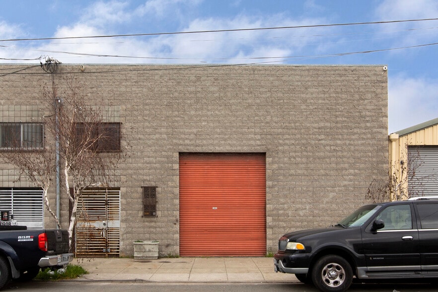 More Photos Of 1190A Shafter Ave, San Francisco Warehouse For Sale