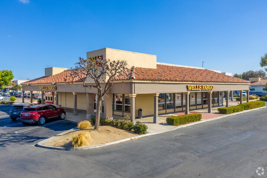 More Photos Of 525-695 Saturn Blvd, San Diego Unknown For Lease