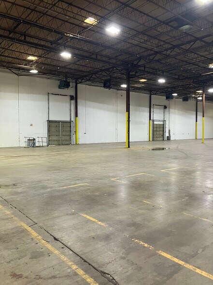 More Photos Of 11839 Shiloh Rd, Dallas Warehouse For Lease