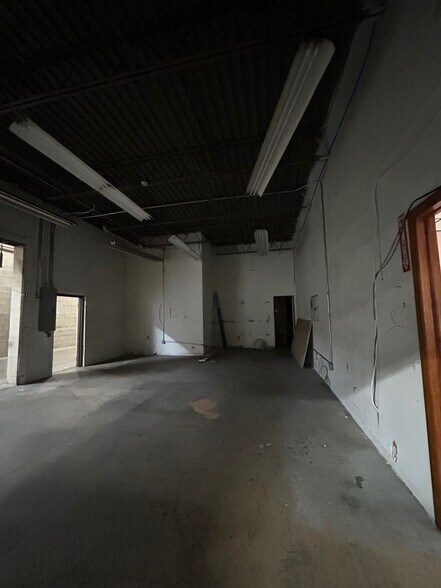 More Photos Of 296 E Route 46, Elmwood Park Auto Repair For Lease