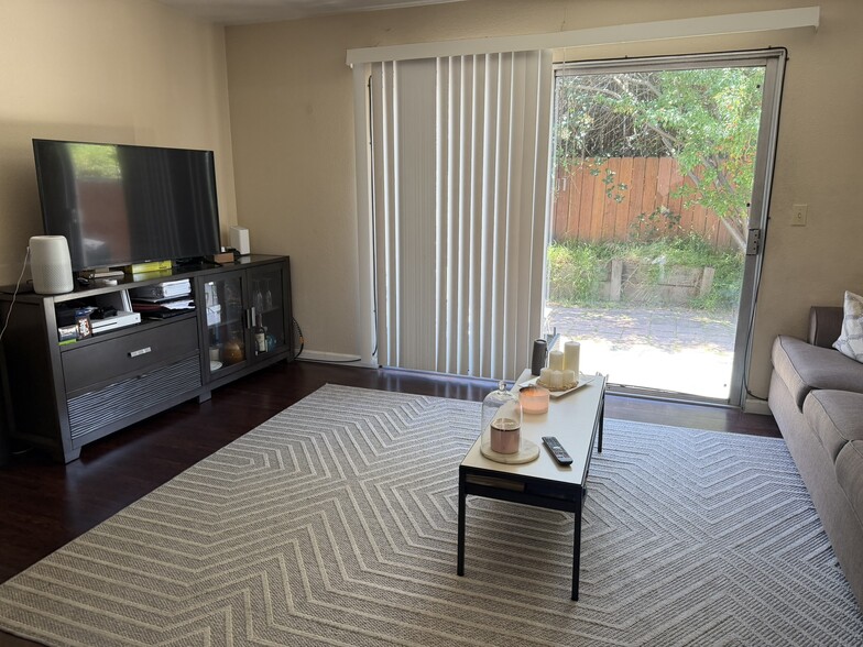 More Photos Of 1821 Hill Ave, Hayward Apartments For Sale
