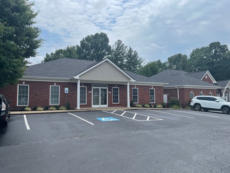 More Photos Of 662 Sango Rd, Clarksville Office For Lease