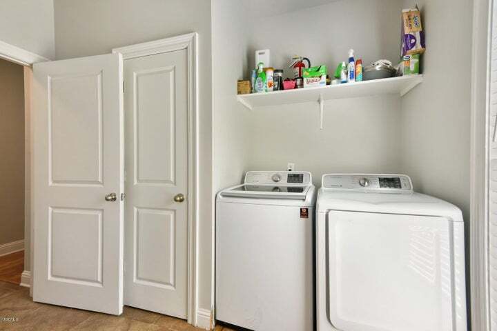 More Photos Of 183 McDonnell Ave, Biloxi Apartments For Sale