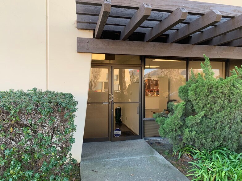More Photos Of 390 Swift Ave, South San Francisco Warehouse For Sale