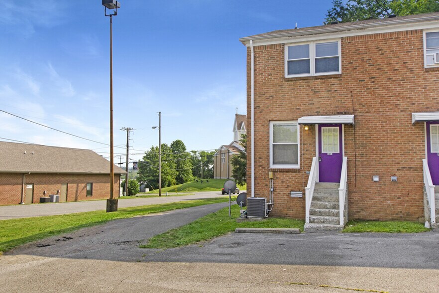 More Photos Of 1012-1032 Hickory Hill Ln, Hermitage Apartments For Sale