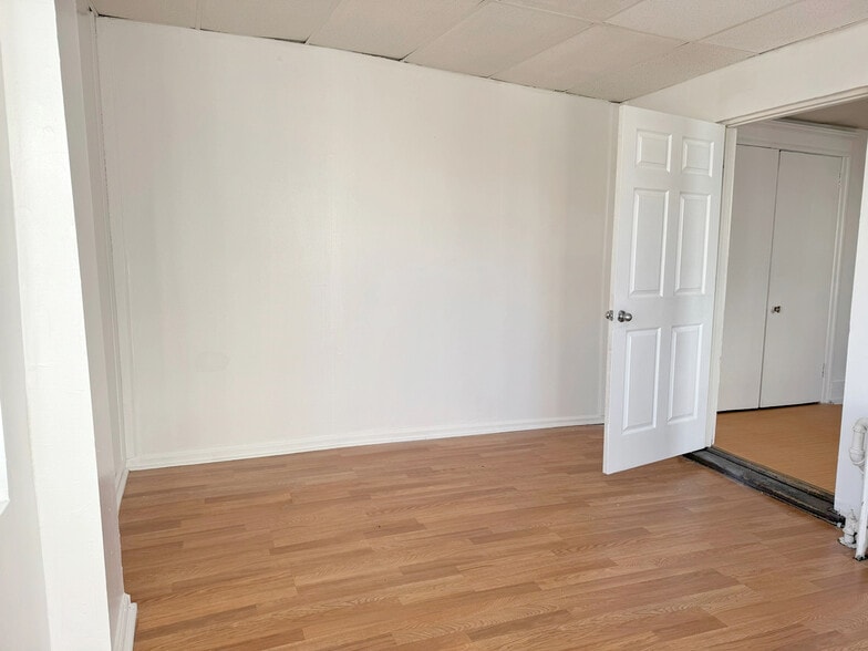More Photos Of 5101 Ventnor Ave, Ventnor Storefront Retail Residential For Sale