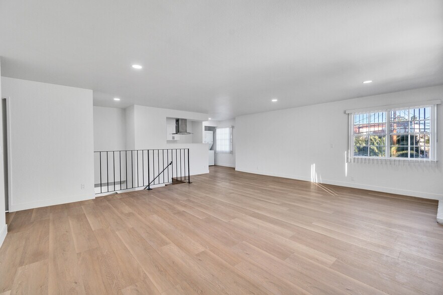 More Photos Of 625 Orizaba Ave, Long Beach Apartments For Sale