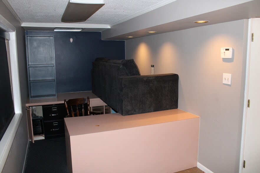 More Photos Of 1925 E Livingston Ave, Columbus Warehouse For Sale