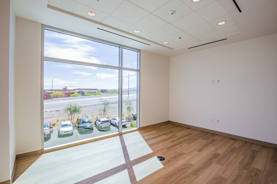More Photos Of 6565 S Buffalo Dr, Las Vegas Medical For Lease