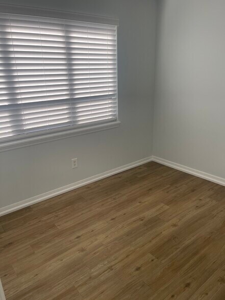 More Photos Of 12640 World Plaza Ln, Fort Myers Medical For Sale