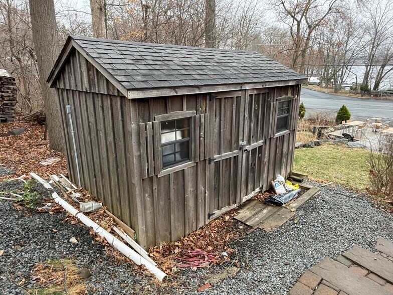 More Photos Of 120 Brady Rd, Lake Hopatcong Restaurant For Sale