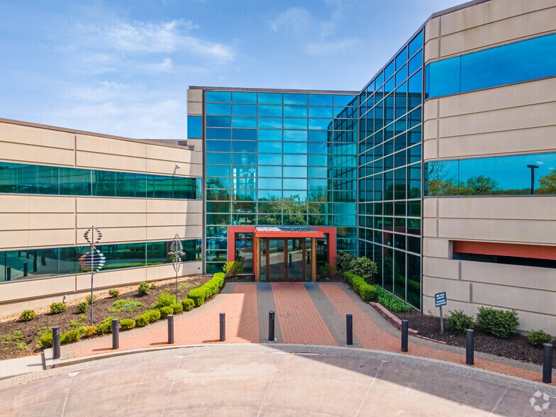 Primary Photo Of 4551 W 107th St, Overland Park Office For Lease