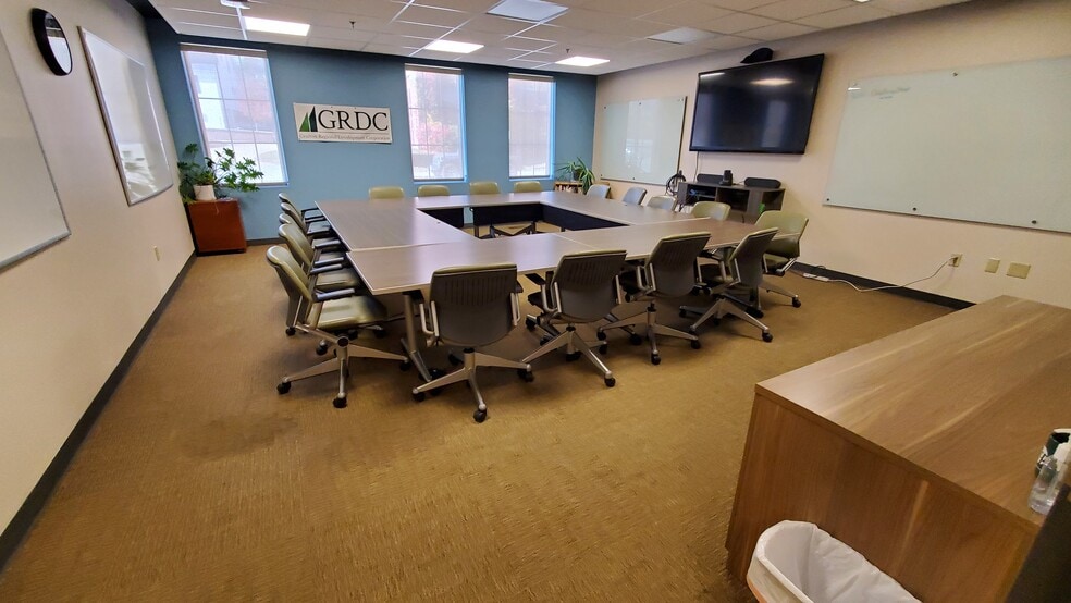More Photos Of 1 Bridge St, Plymouth Office For Lease