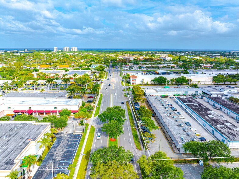 More Photos Of 130 NW 20th St, Boca Raton Unknown For Lease