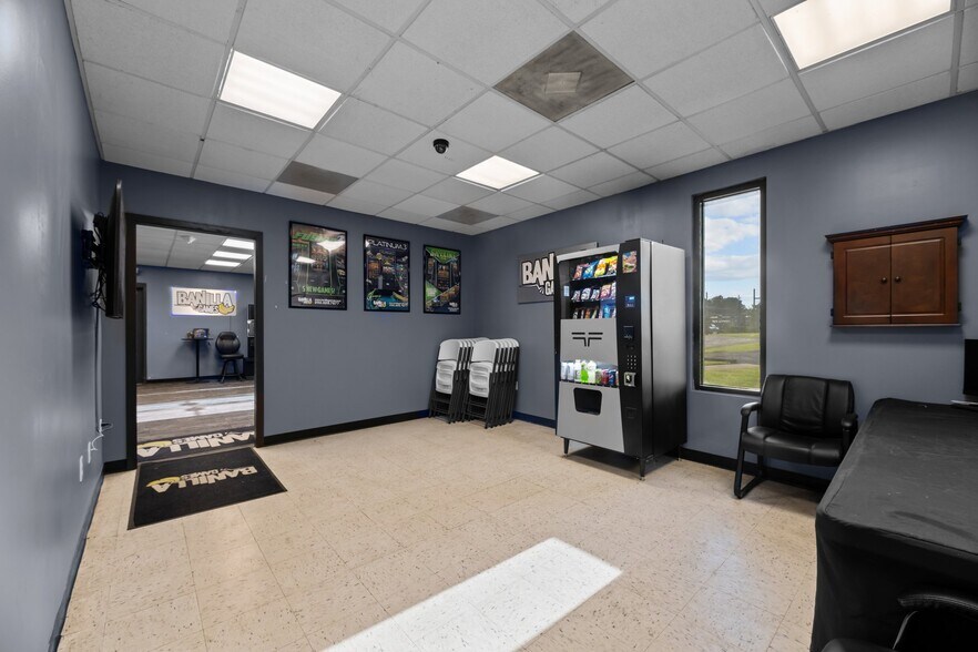More Photos Of 3283 Frog Level Rd, Greenville Warehouse For Sale
