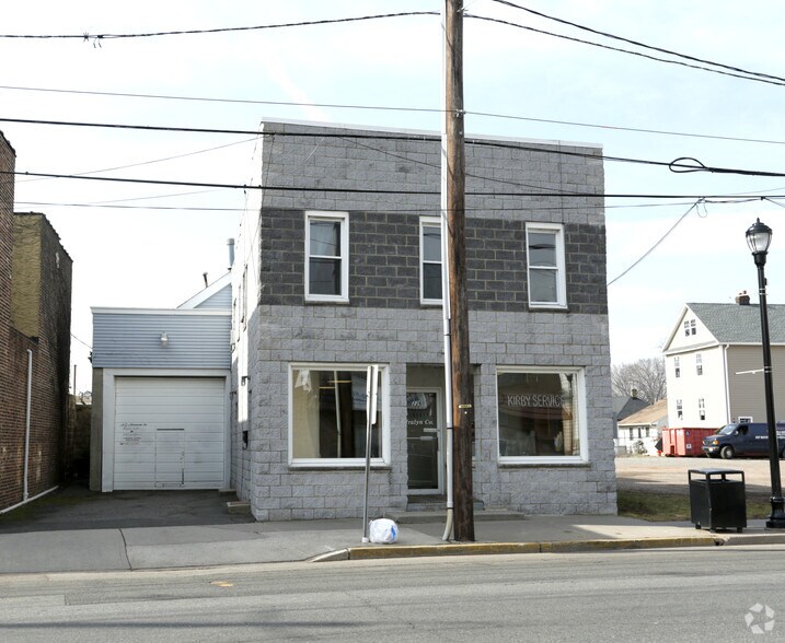 Primary Photo Of 226 S Wood Ave, Linden Storefront Retail Office For Lease