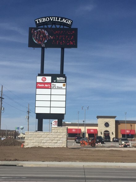 More Photos Of 4320 Vine St, Hays General Retail For Lease