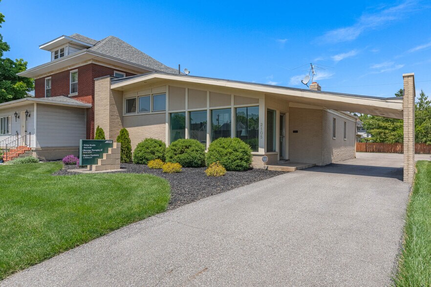 More Photos Of 2105 Central Ave, Middletown Office For Sale