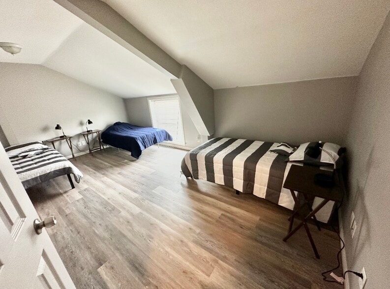 More Photos Of 5205 Hudson Bend Rd, Austin Light Manufacturing For Sale