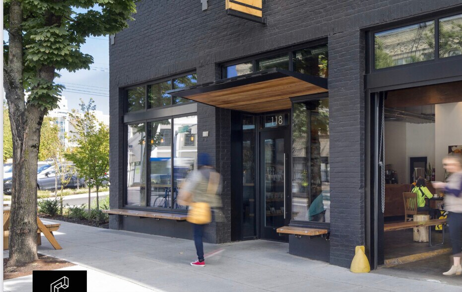 More Photos Of 345 W Commerce St, San Antonio Storefront Retail Office For Sale